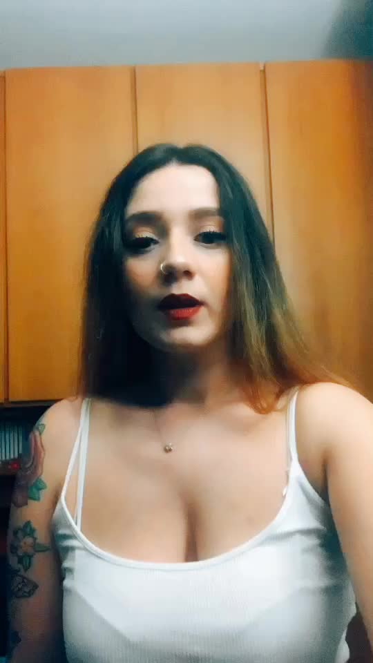 @JulietMowe🥀