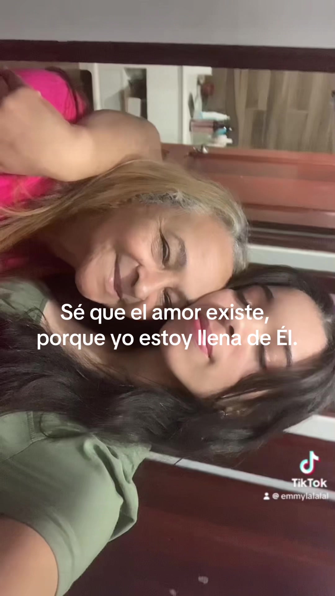 @lala<3
