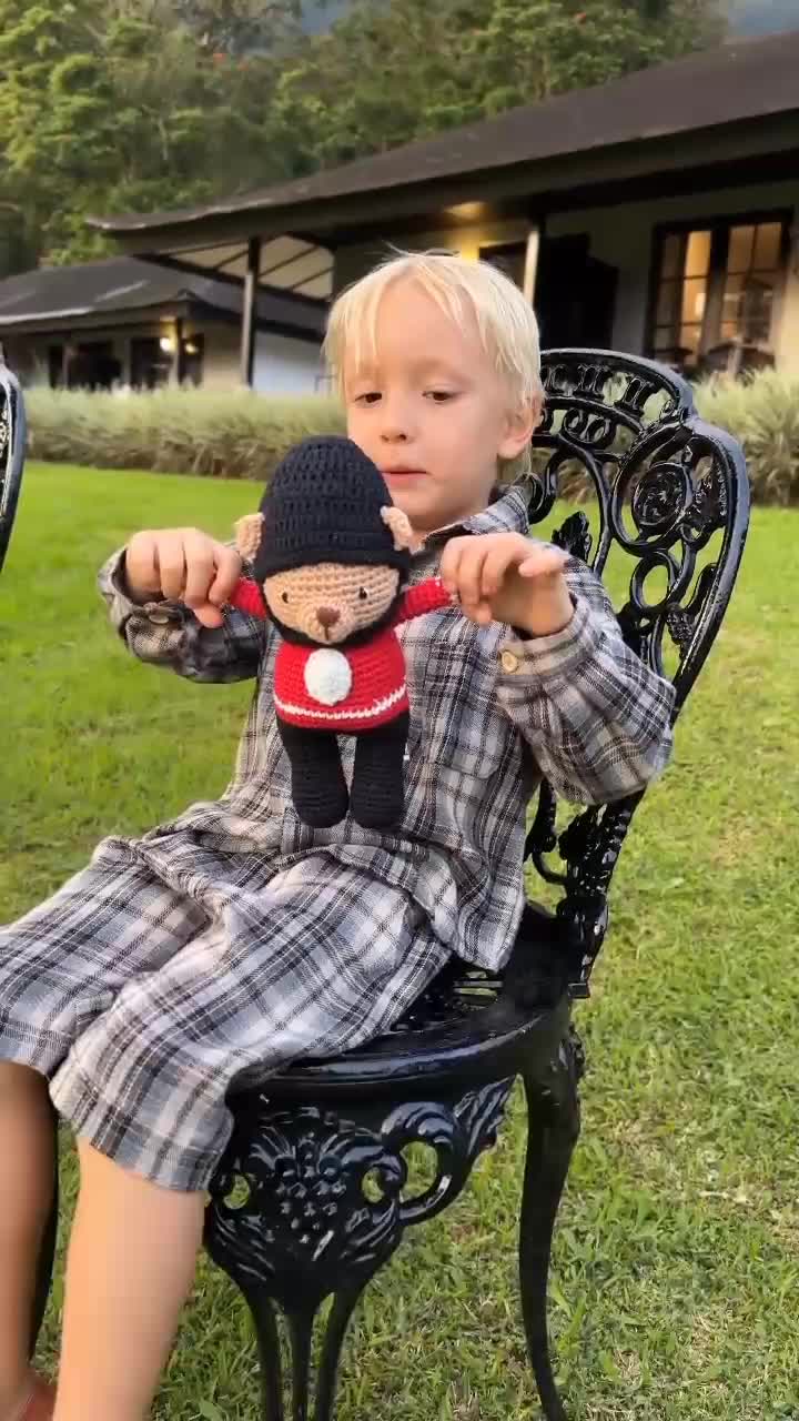 @Valerie Crochet