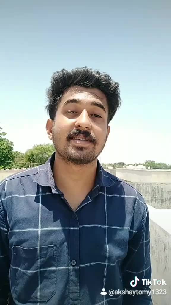 @AkshayTomy