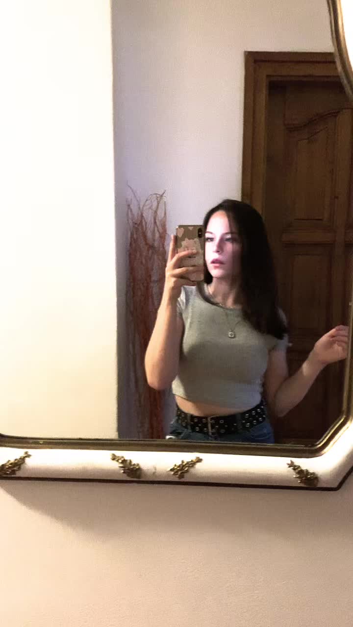 @mezivagyokheloszia