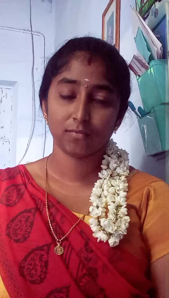 @பிரியா தனேஷ் 💛❤