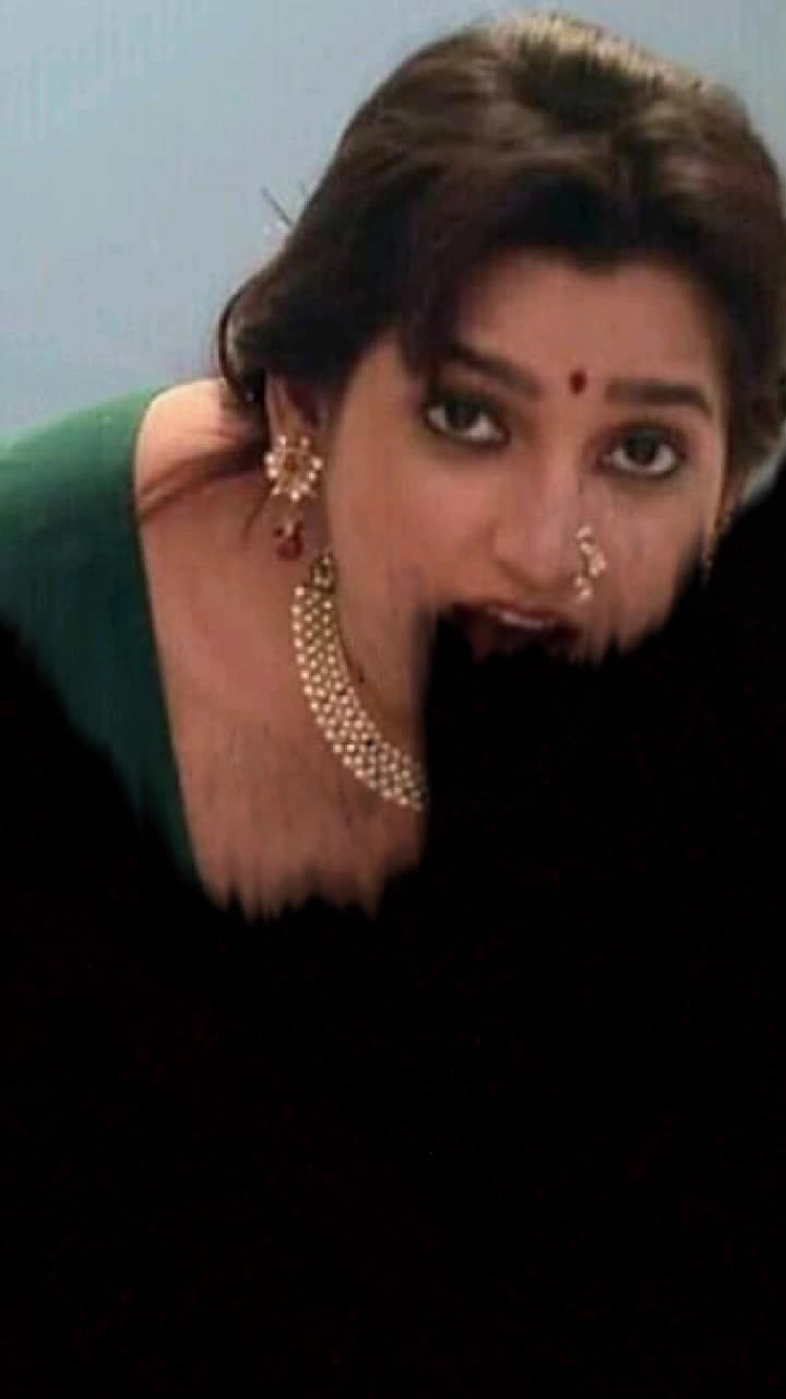 @Aunty lover😜😜
