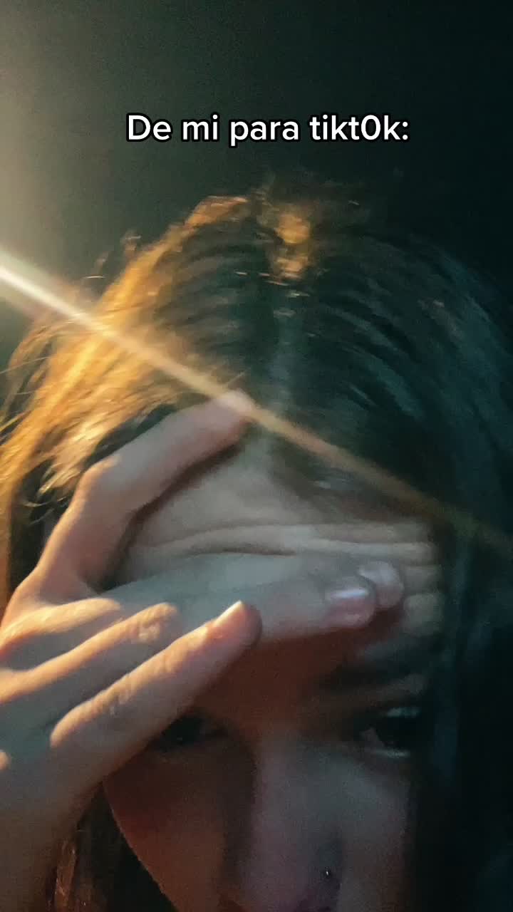 @Claudia García y Rurru😬💚