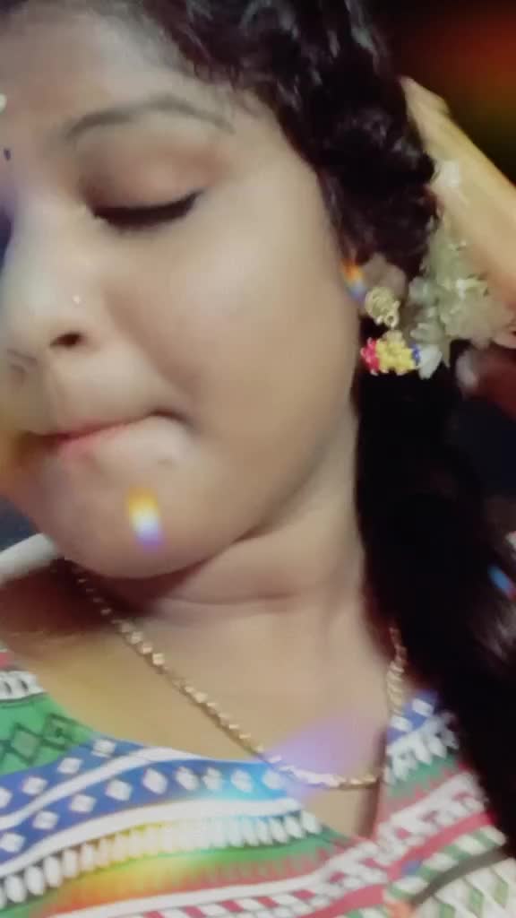 @😊ishu.......Eswari