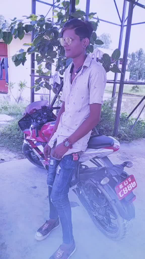 @Âløn Bœy Krishñæ