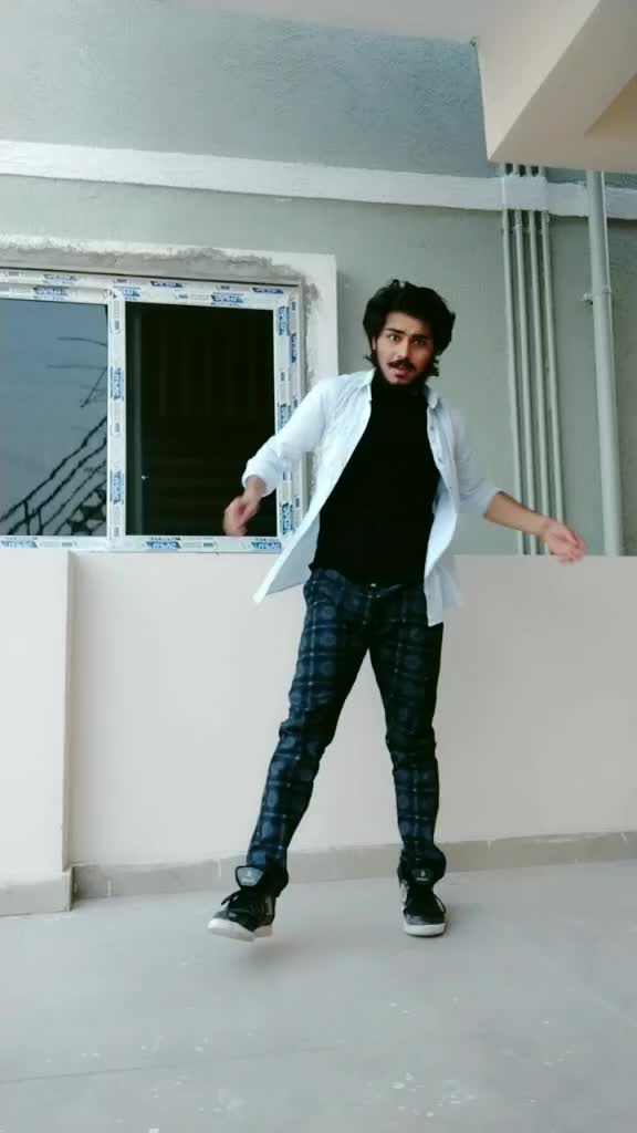@👑UJ👑
