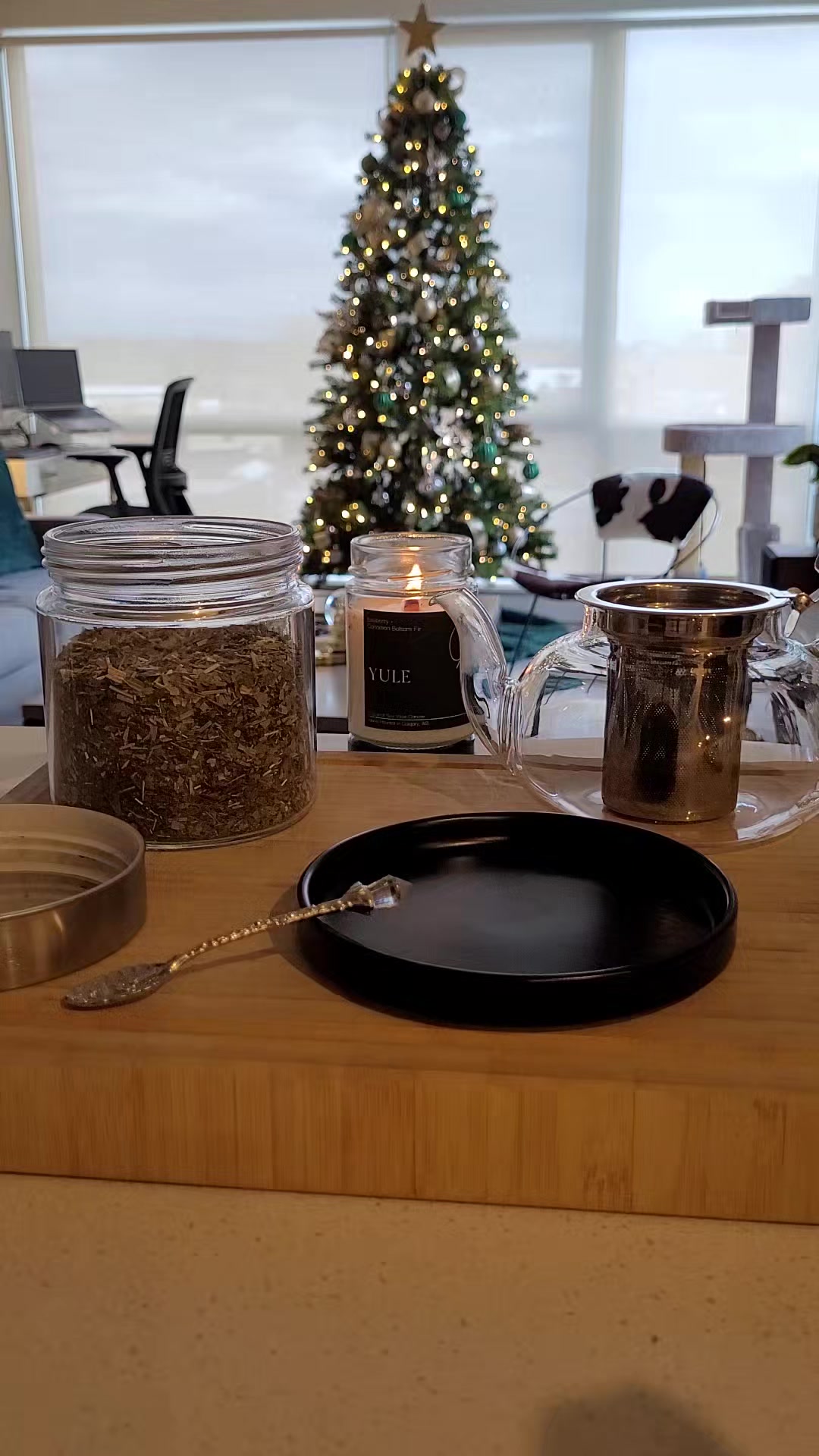 @Witch's Mark Candle Co. Inc.