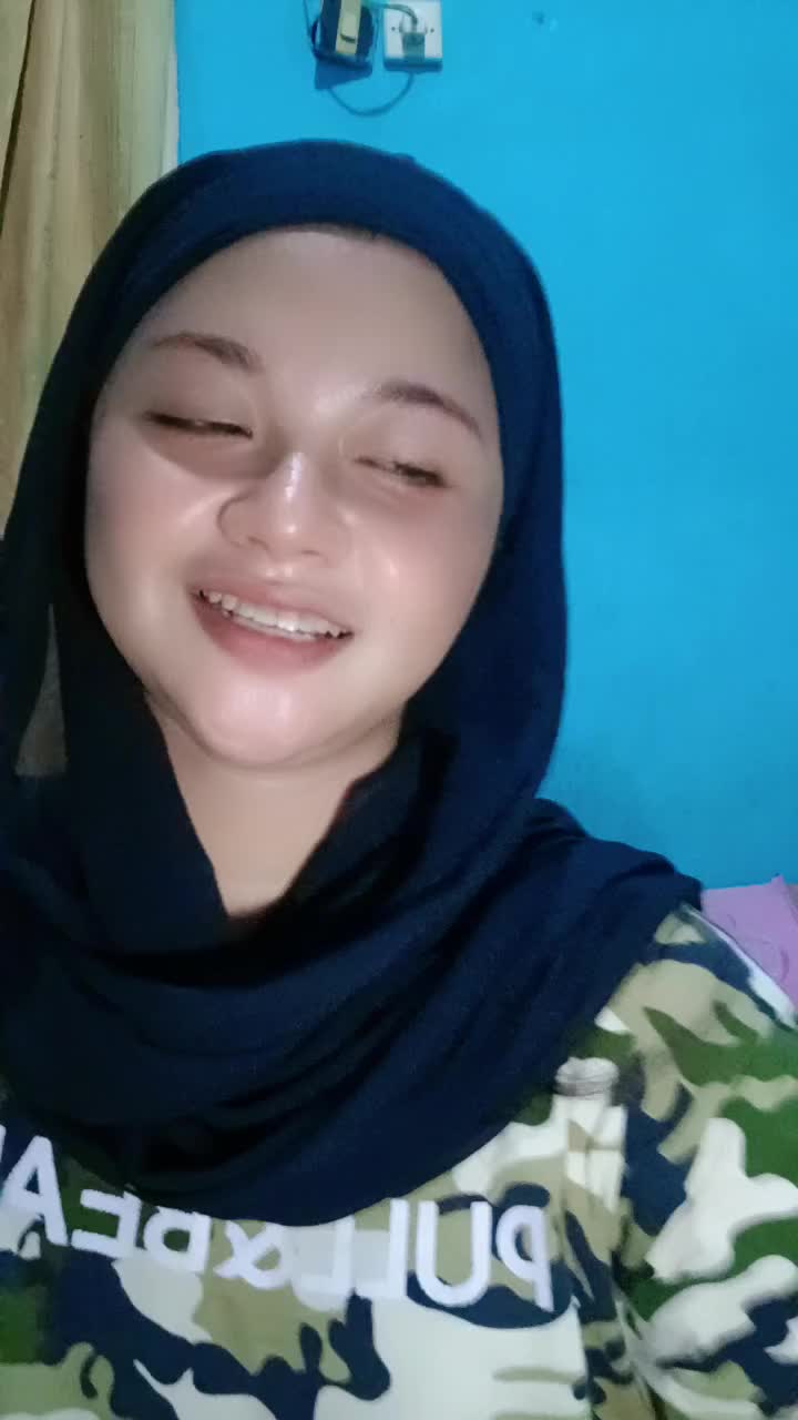 @Putri_hkjing