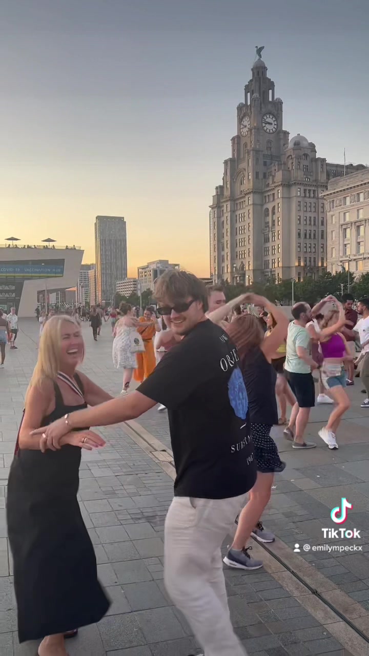 @emilympeckx