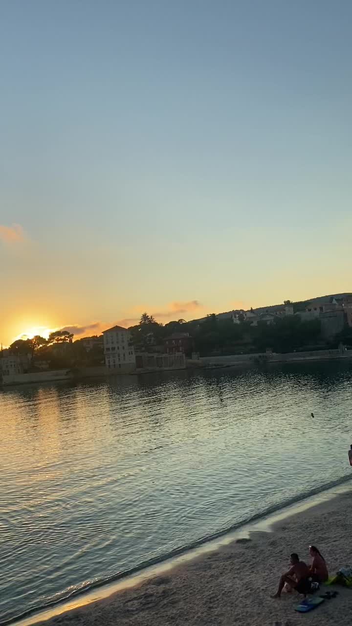 @L’ovni