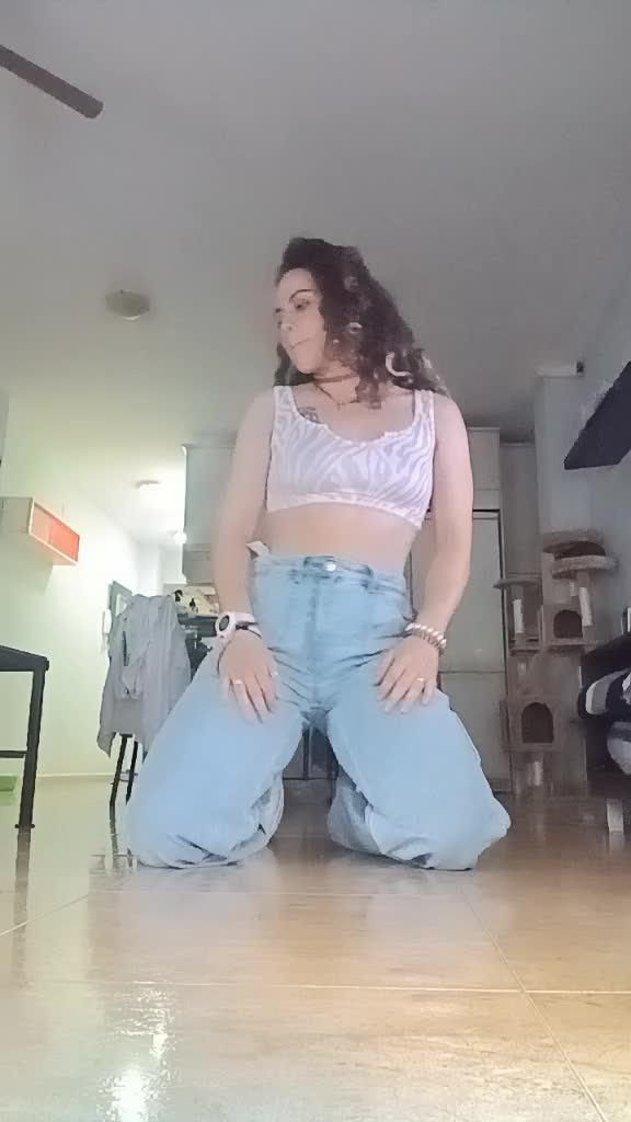 @Jennifer Fernández F