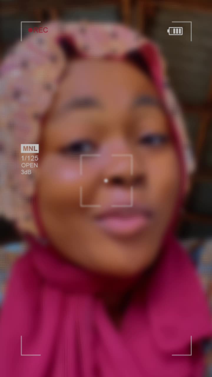 @Deeya🦋✨