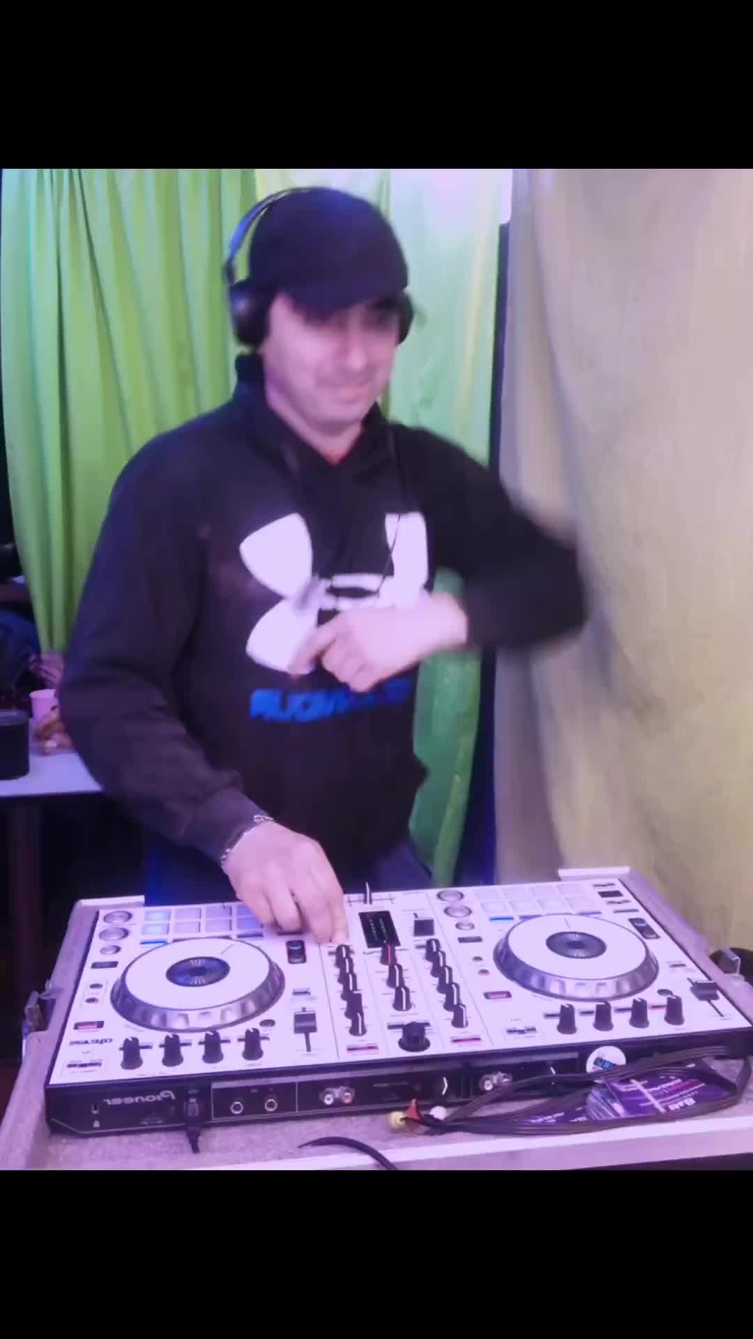 @hugo baeza 😉😎