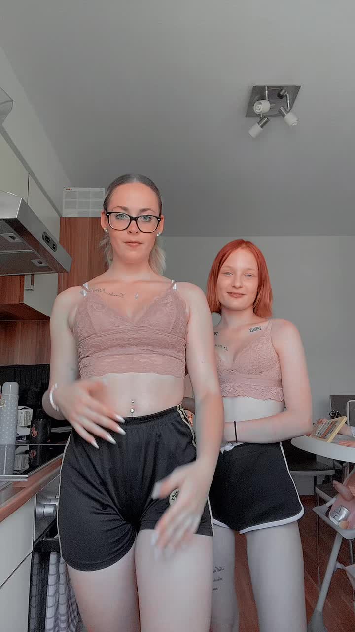 @𝒞𝑒𝓁𝒾𝓃𝑒💗💗