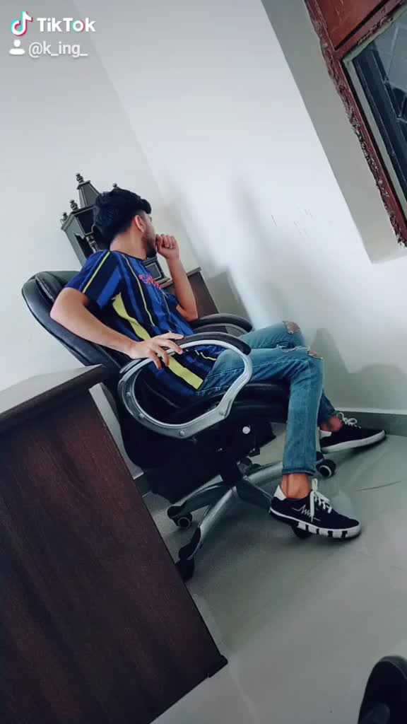 @abhi๐โบ๏ธ