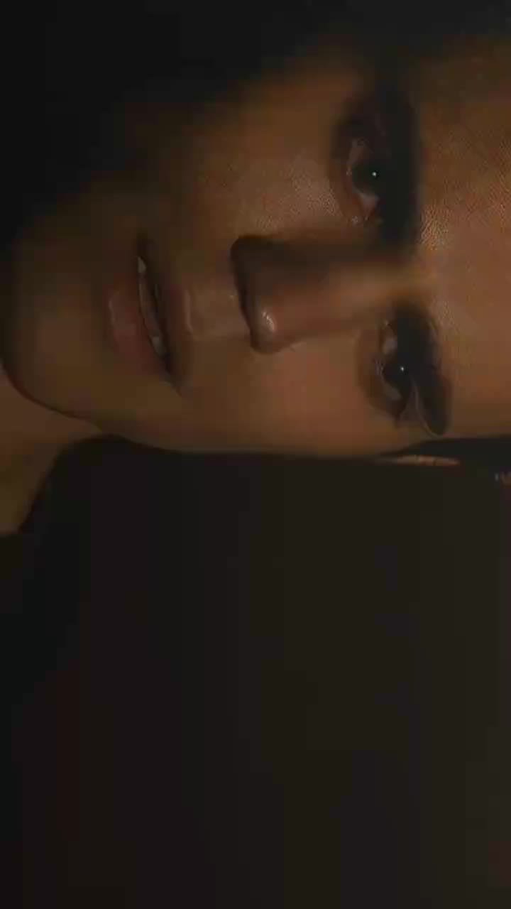 @E.