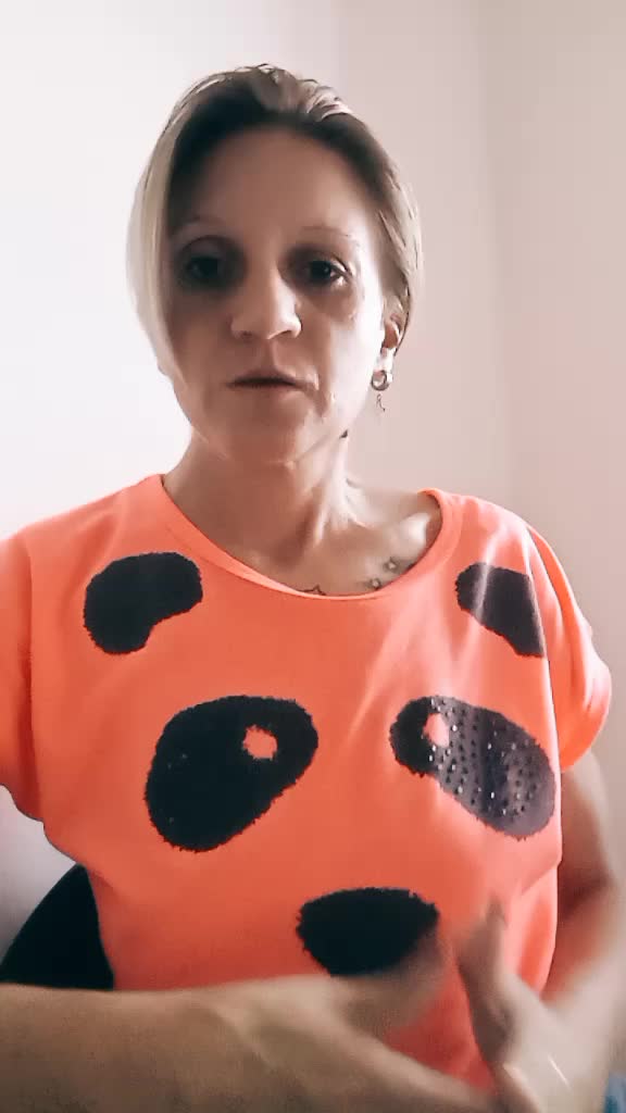 @BLONDA PISI