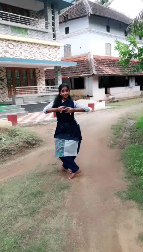 @Nandana_Varma