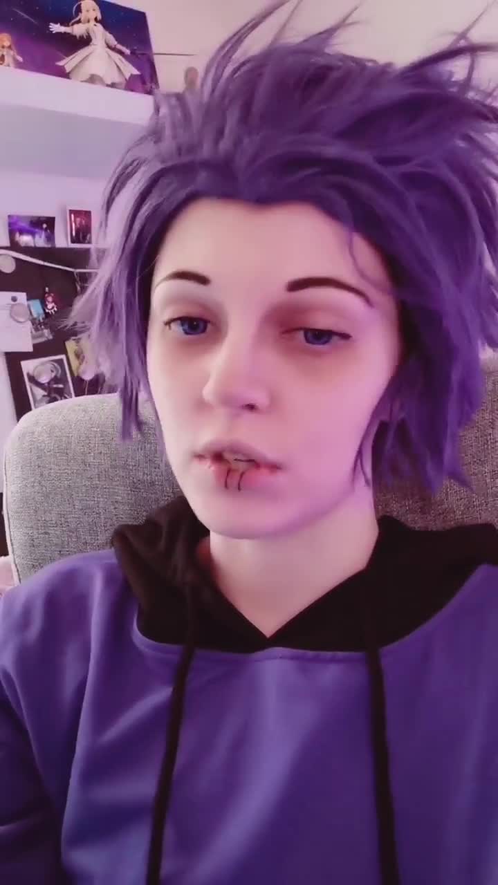@V!