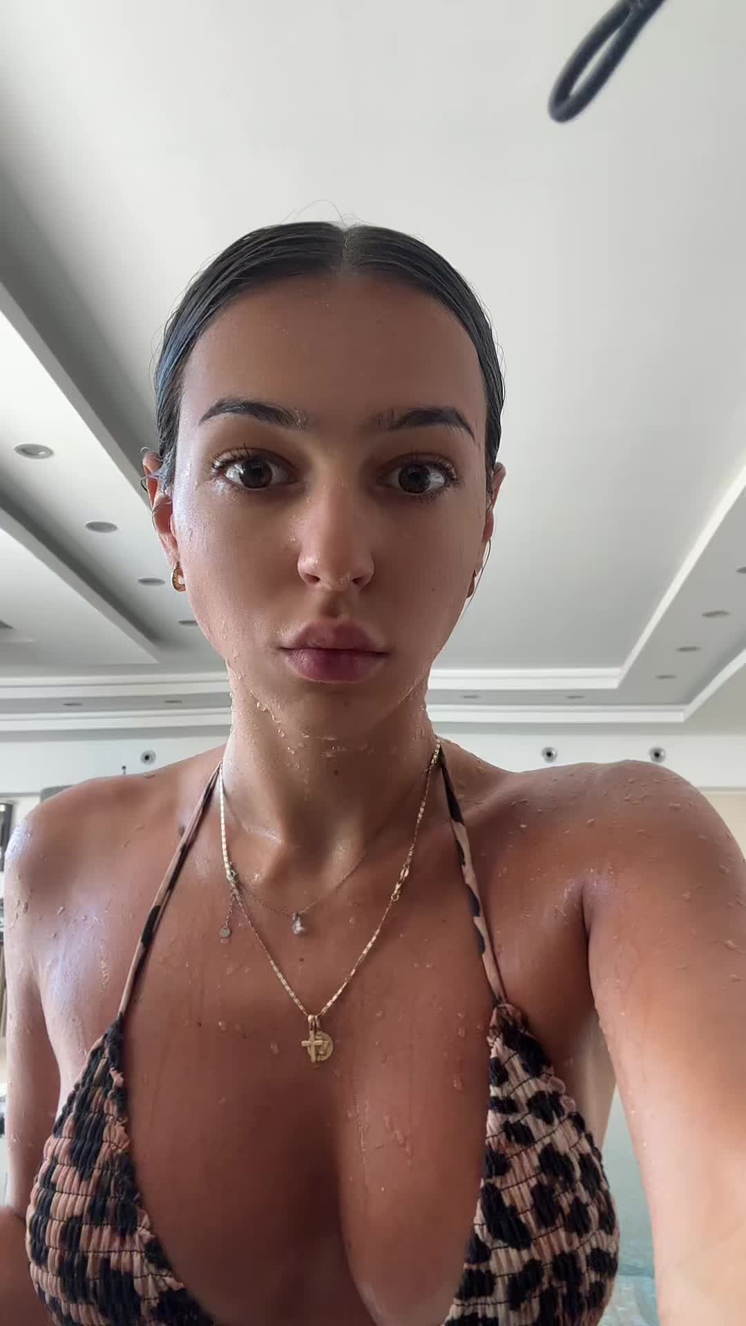 @elena