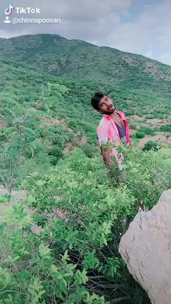 @சின்னப்பூவன்  பூ  வி