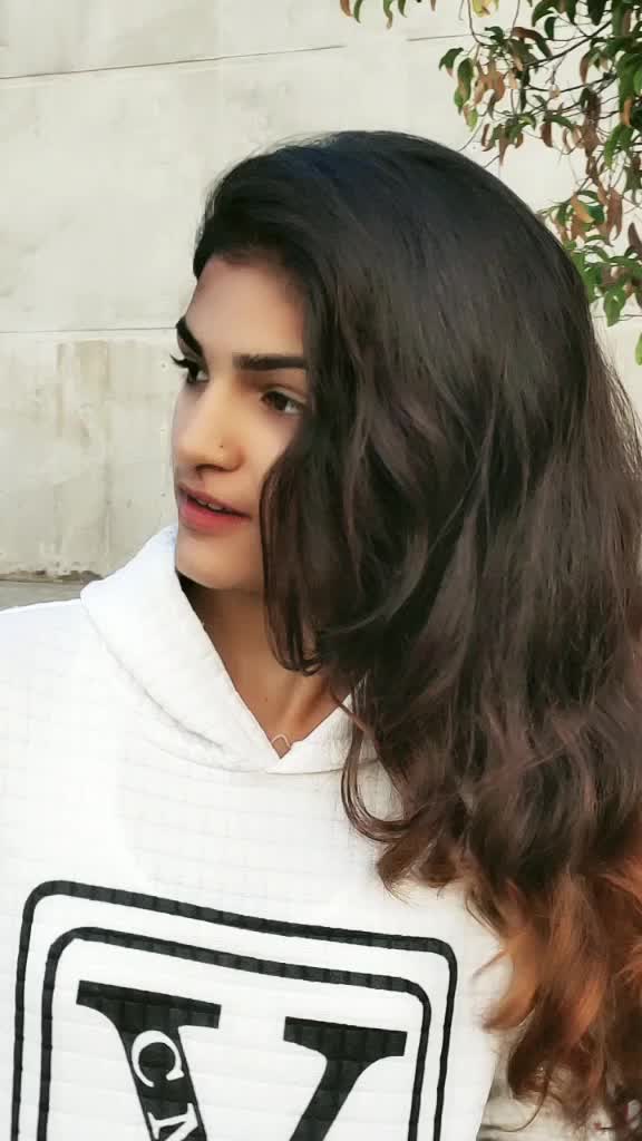 @𝐍𝐢𝐤𝐢𝐭𝐚 𝐊𝐮𝐦𝐚𝐰𝐚𝐭