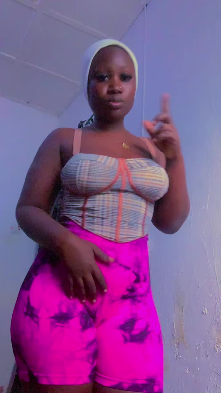 @Thick ebony ❤️🥰❤️