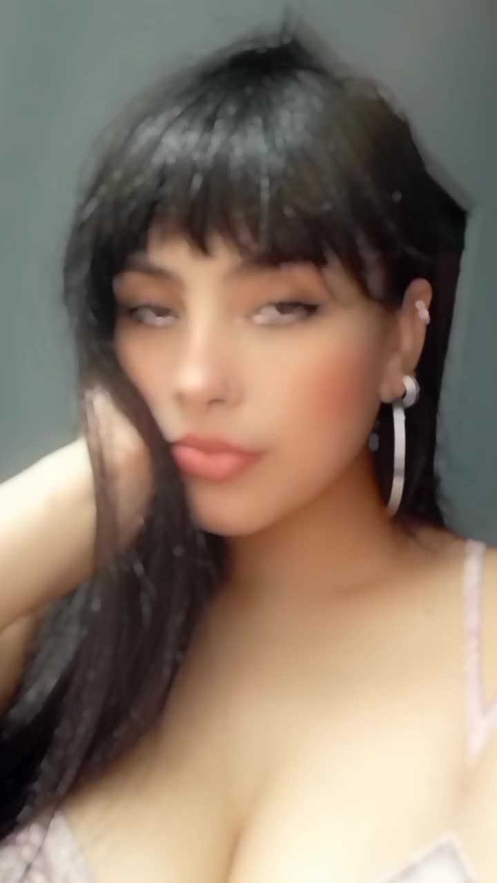 @Aluna
