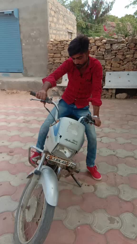 @Hemu Patel 😘😘