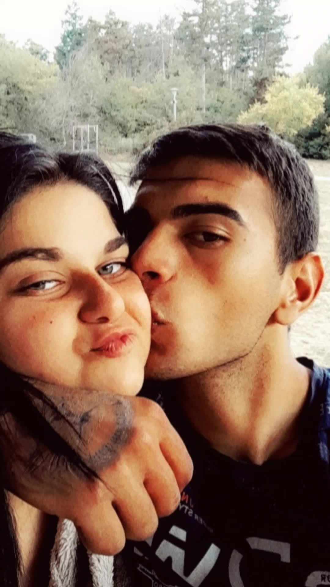 @😍V😻