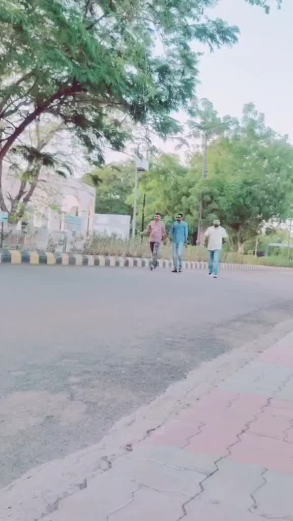 @हिन्दू कुंवर 🇮🇳