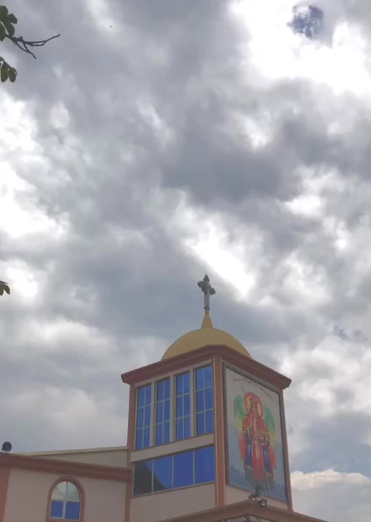 @መካኒሳ ደ/ገ/ቅ/ሚካኤል ካቴድራል