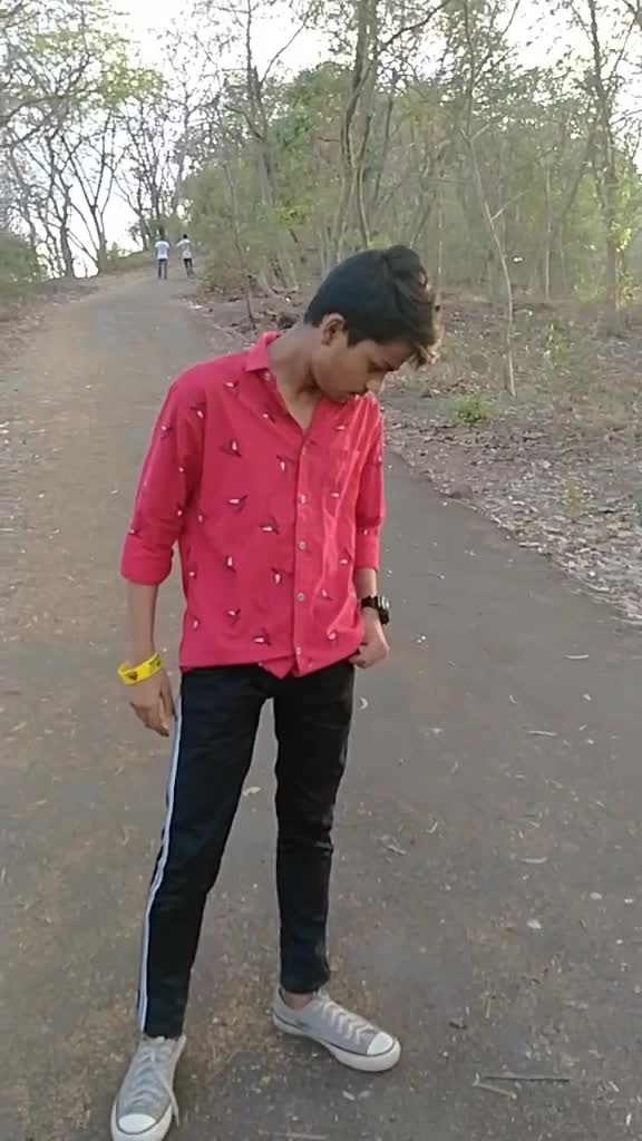 @TUSHAR..😎MB..👑