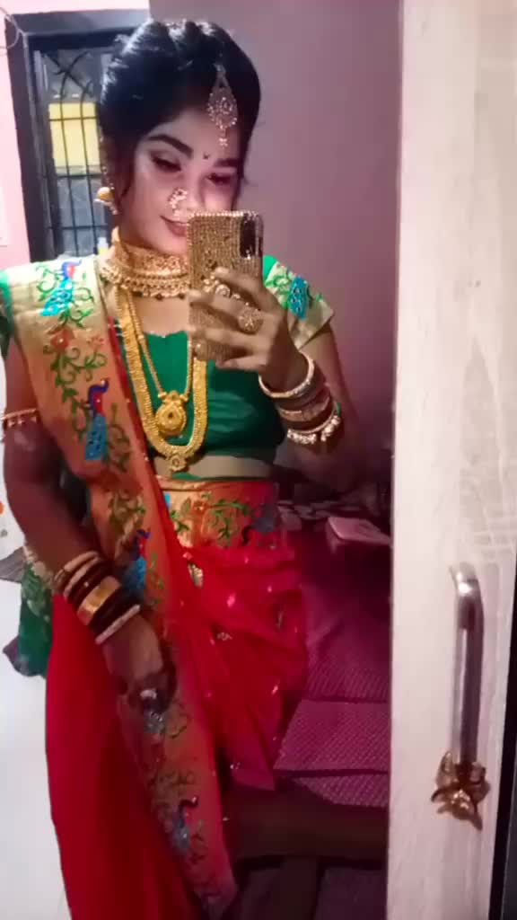 @👑 prajakta_Dhere 👑