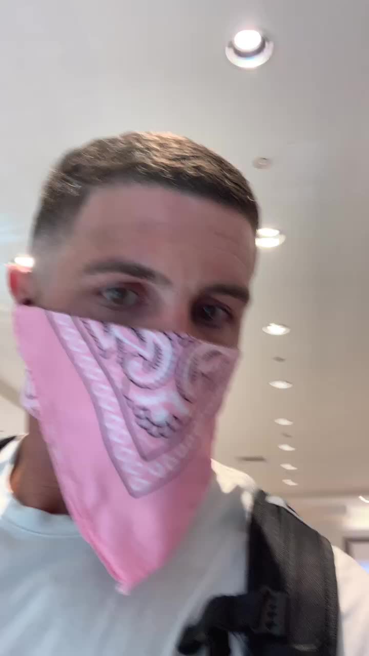 @CDeLucca