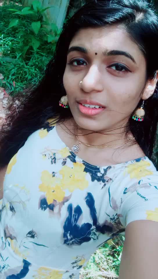 @charuu_zzzzz