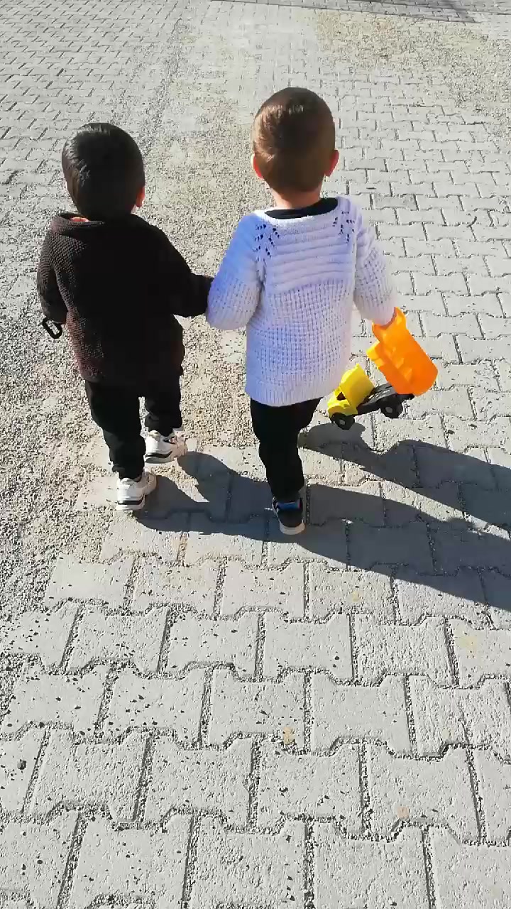 @Userkwksjxlf&ouml;jgkhy