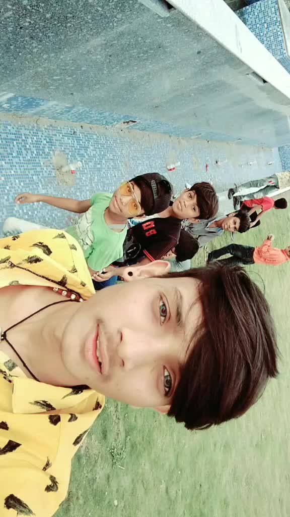 @mr .Ritik _ludelde09
