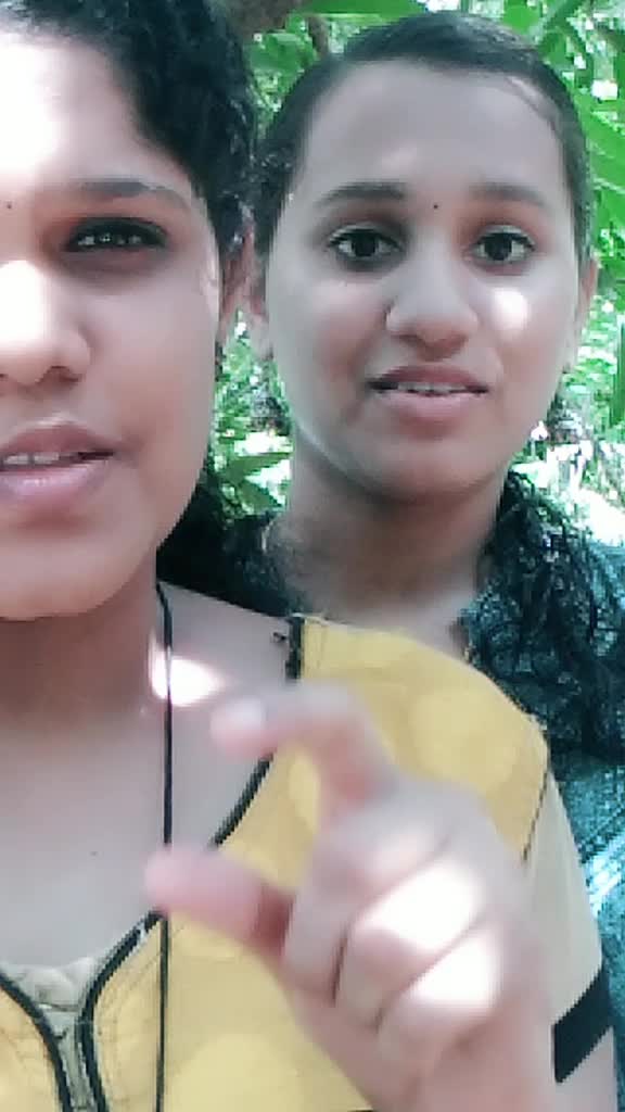 @Maluzz
