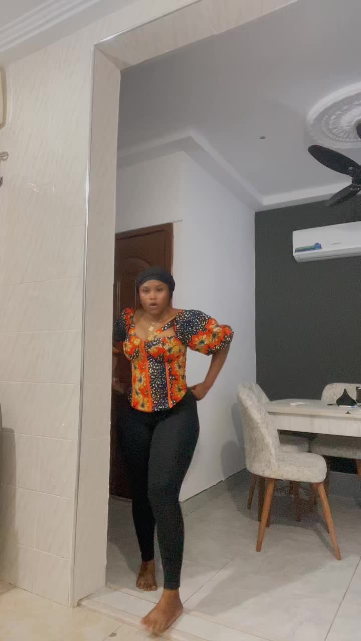 @Shuks🤎 🤎🤎✂️