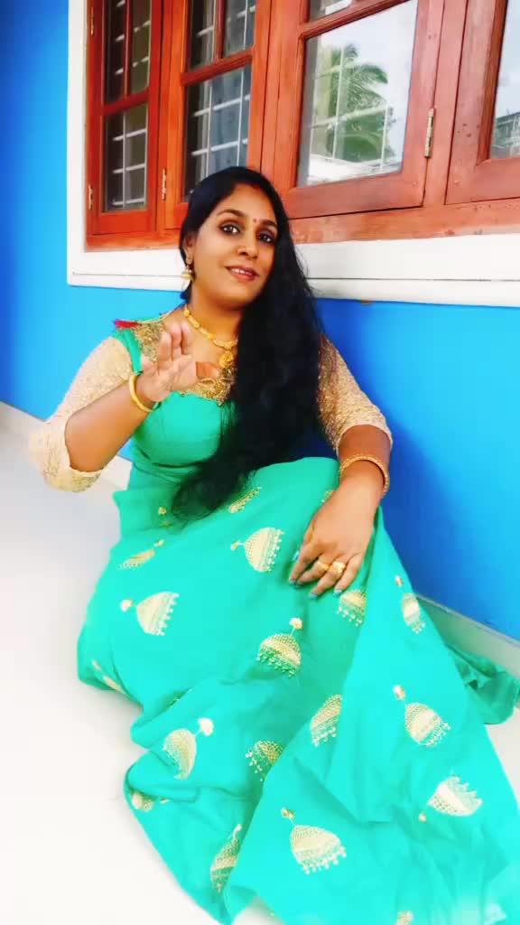 @Darshiii