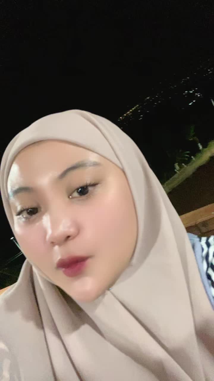 @Nadya Arison