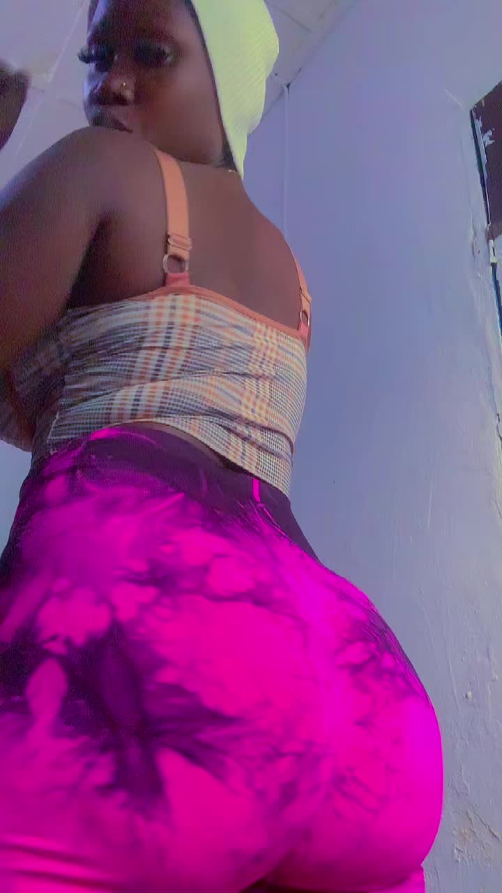 @Thick ebony ❤️🥰❤️