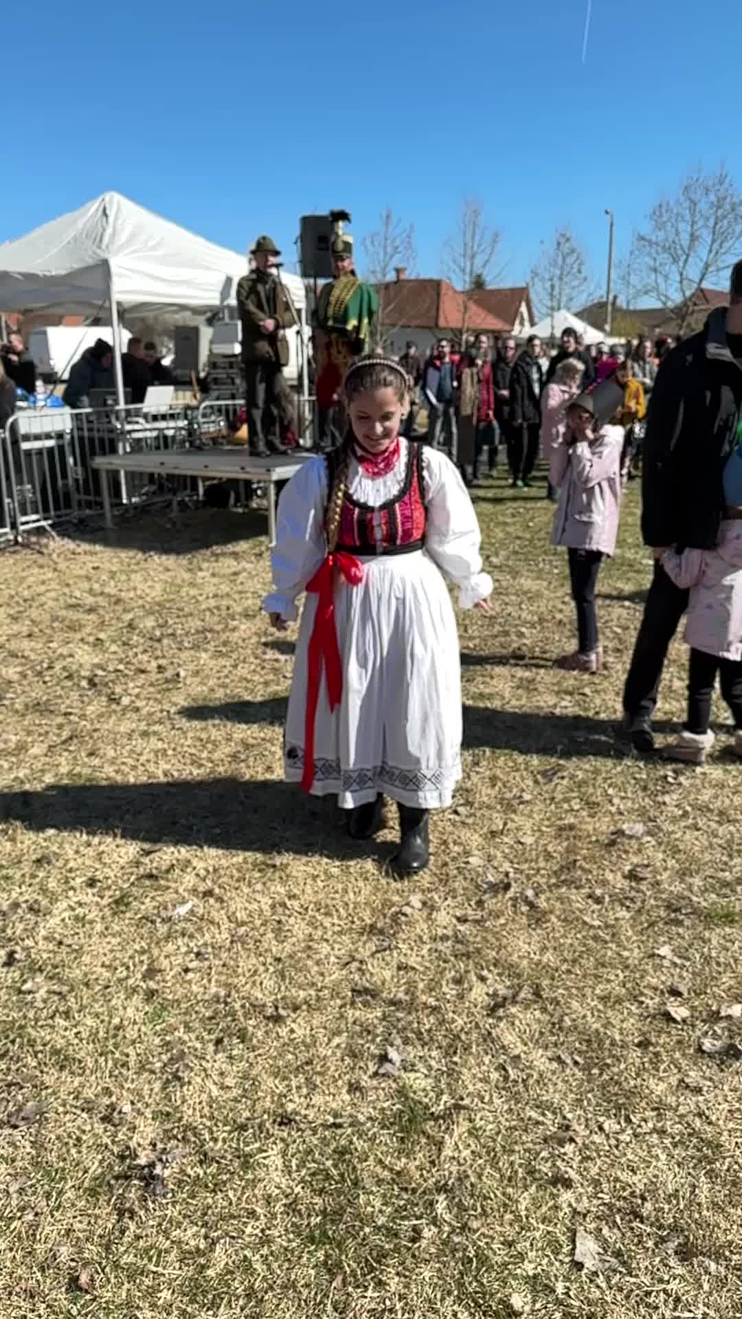 @R&eacute;ka Emese Kasza