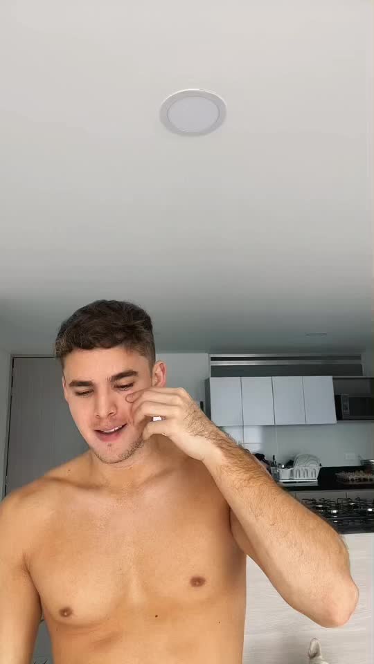 @Jp🛩️🖤