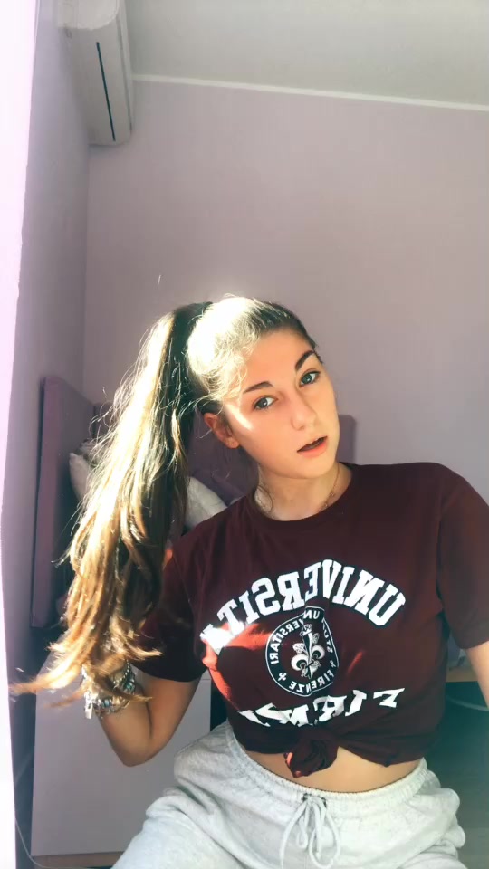 @elisaazaccaretti