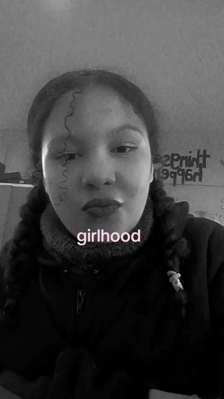 @rellie.officially_ 29