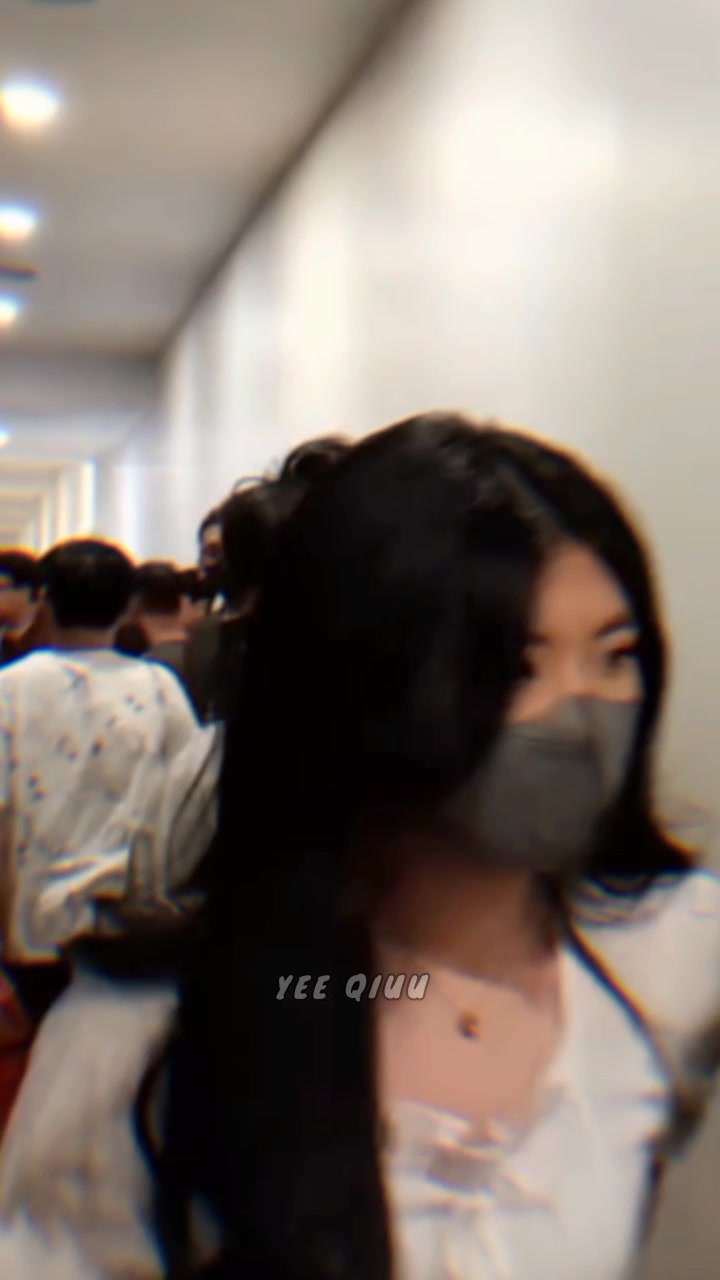 @YEE QIUU