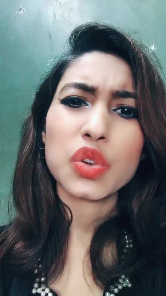 @Dhriti❤️Hiya❤️Singha
